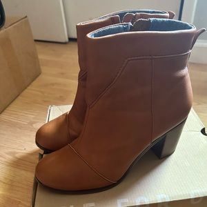 Toms boots